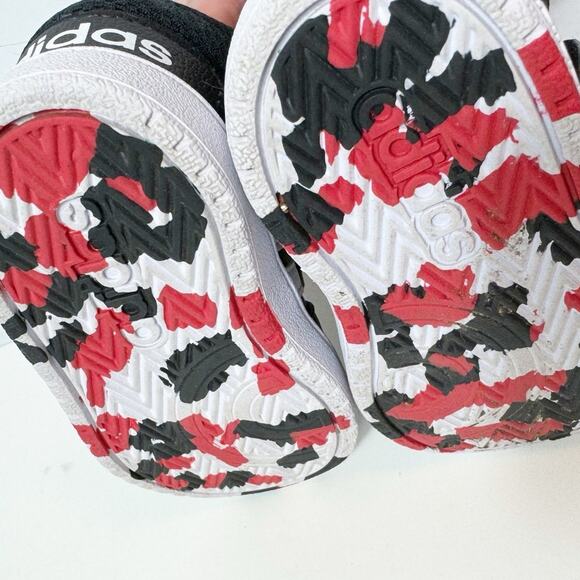 Adidas Boys Black Hoops Mid 2.0 Sneakers H01064 Toddler Size 5K - Picture 6 of 7